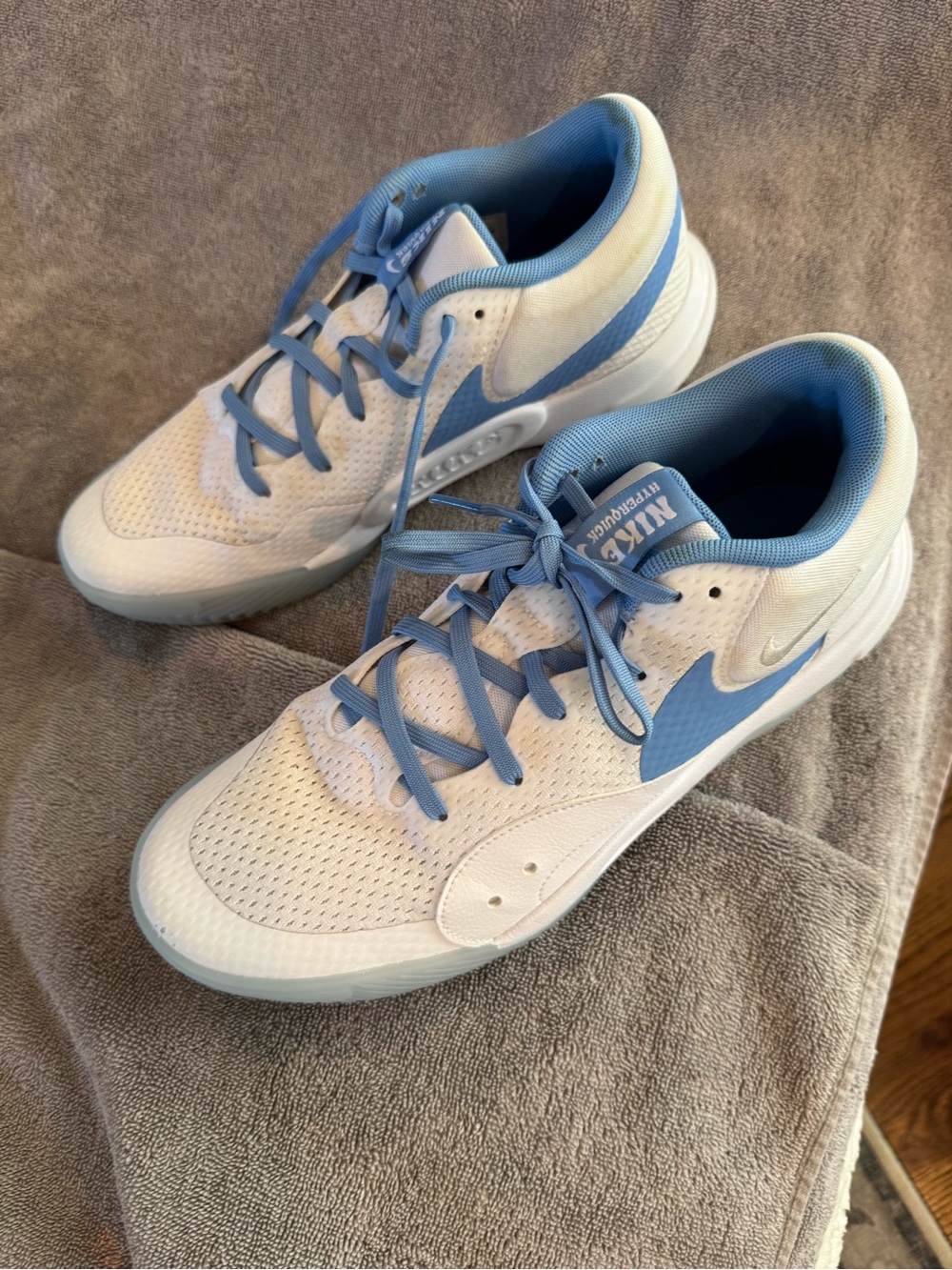 Nike White and Light Blue Low-Top Sneakers